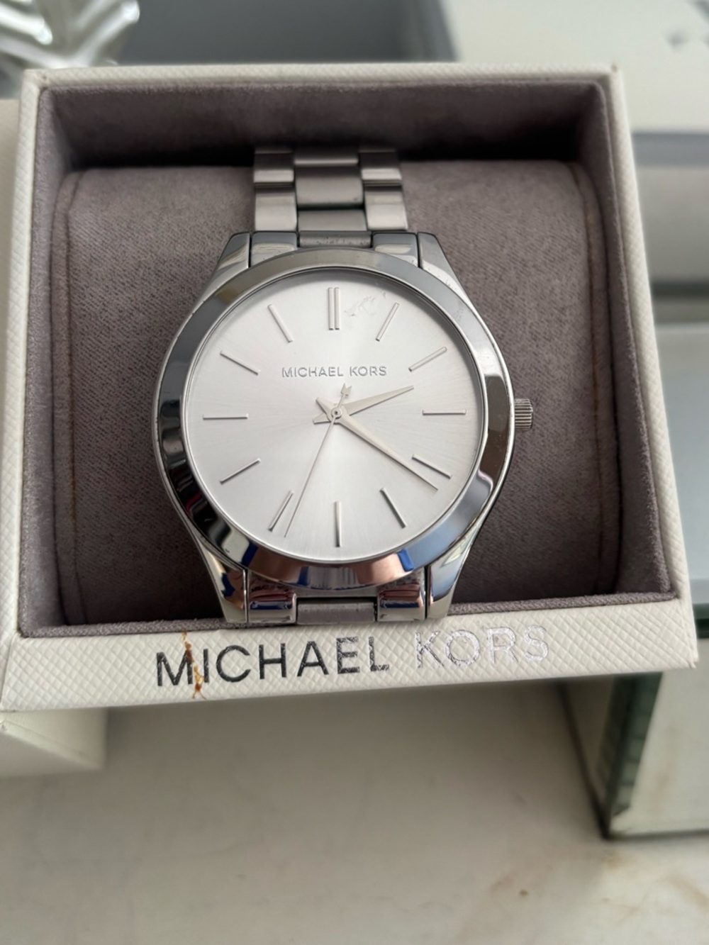 Michael Kors silver watch - Picture 7 of 7